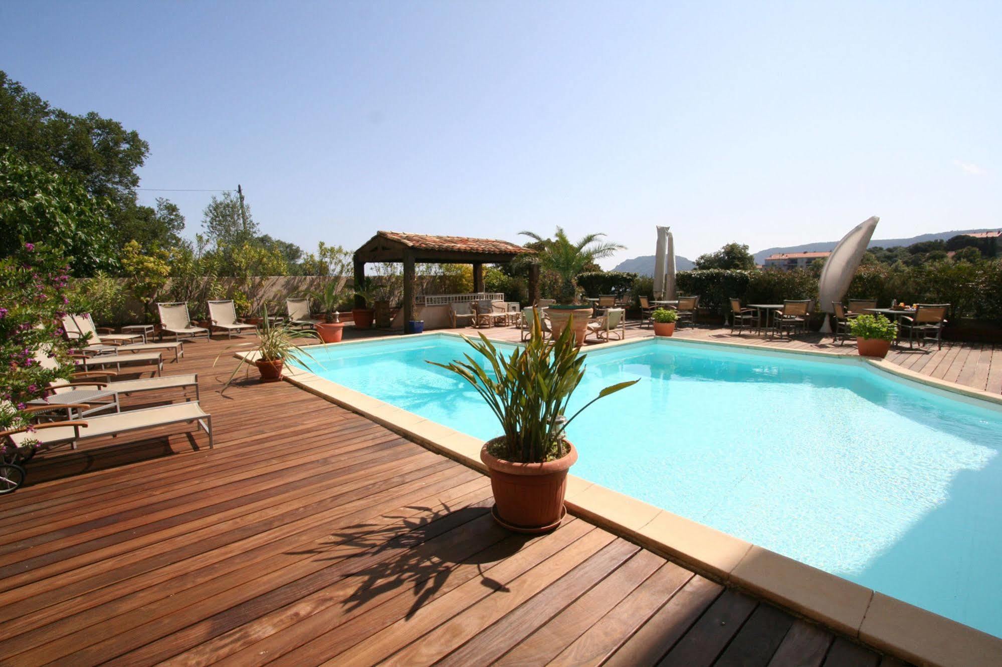 פורטו-וישיו Hotel Le Tilbury מראה חיצוני תמונה